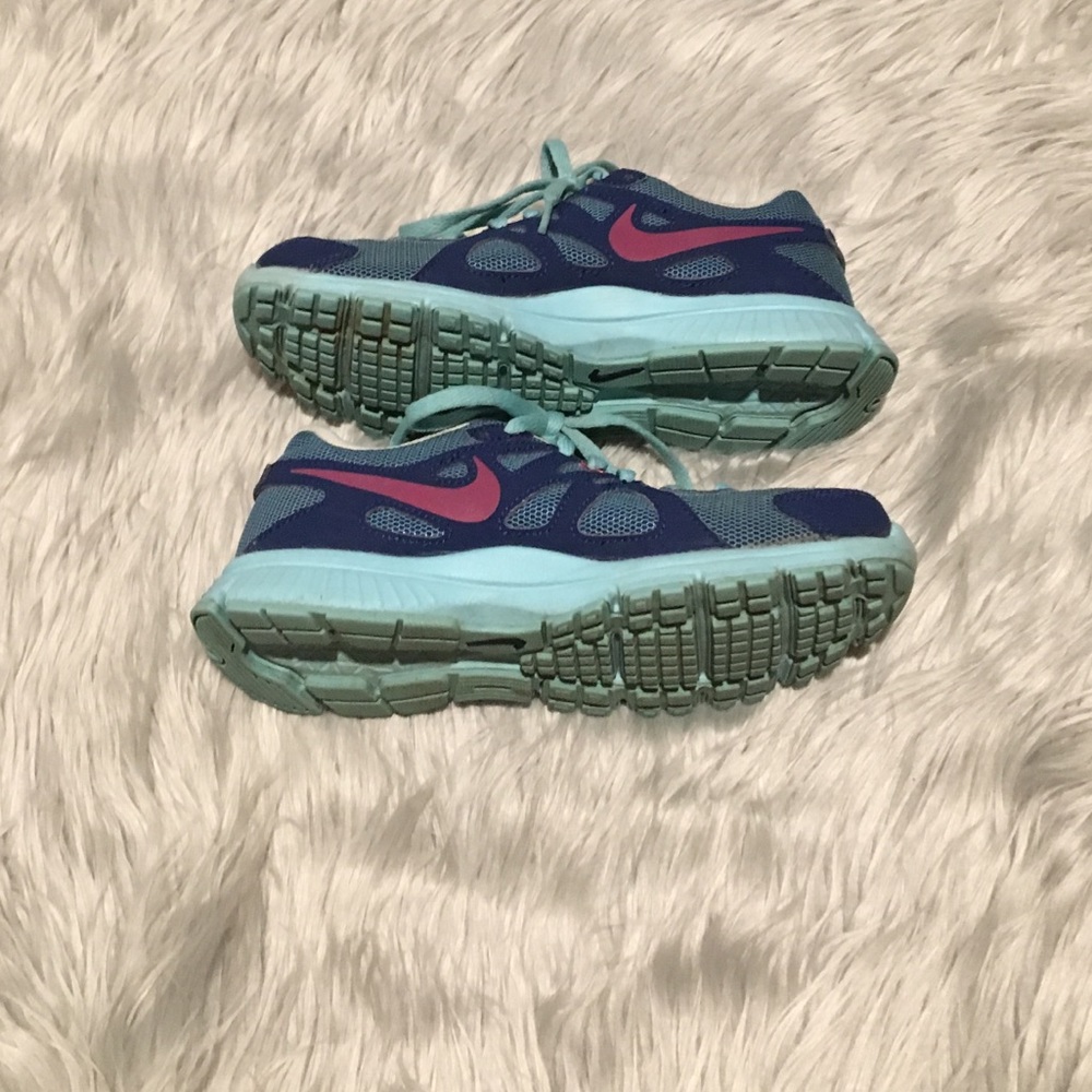Nike | Girls Shoes Size 3.5y